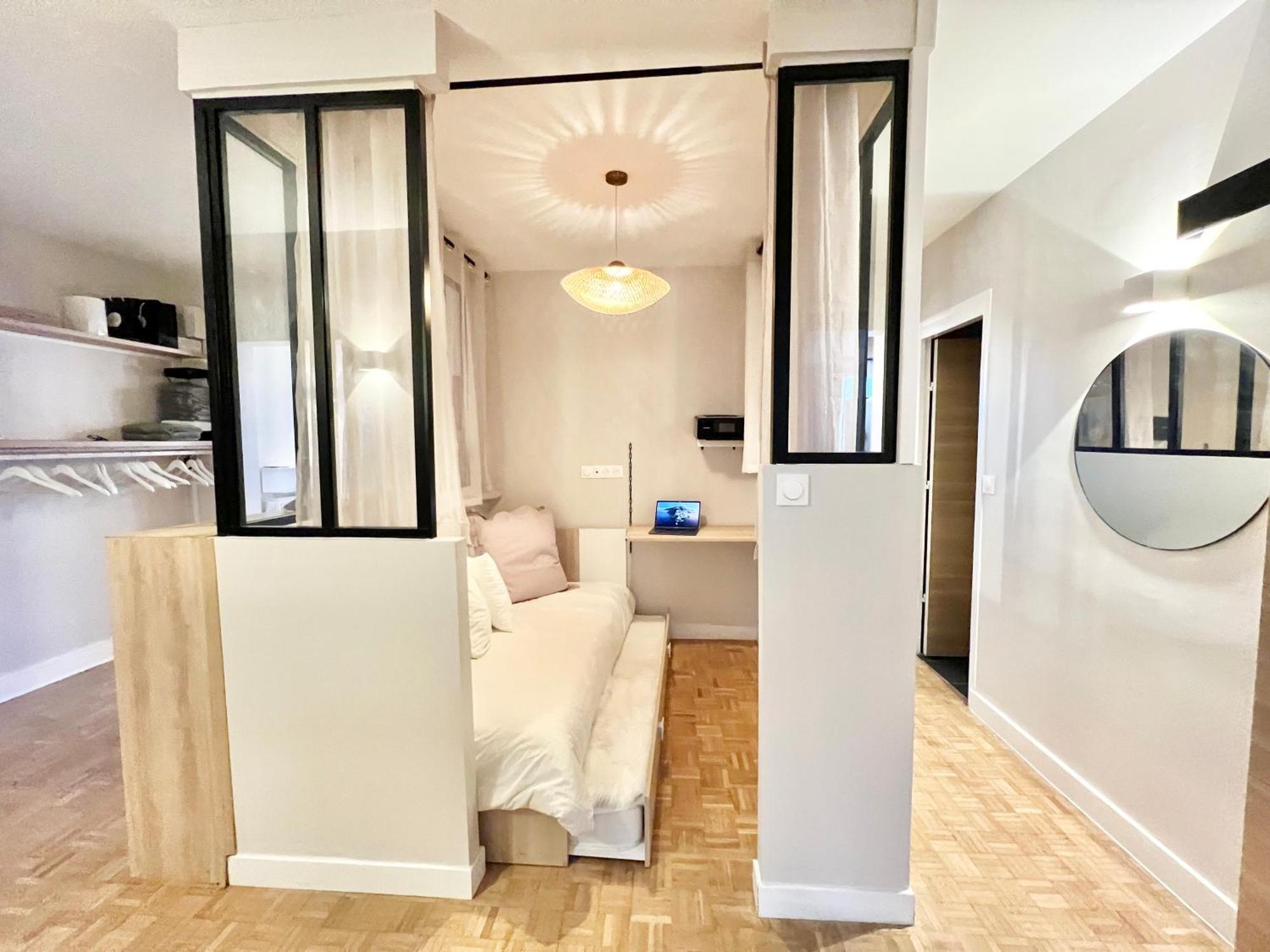 Parisnicostay - Cosy 4 Bedrooms Flat Seine River * Parijs