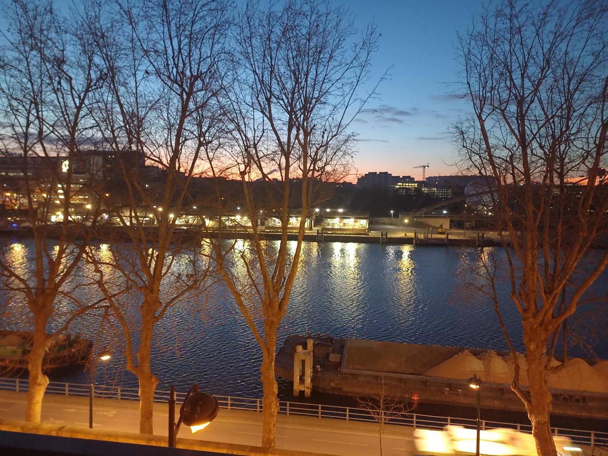 Appartement Parisnicostay - Cosy 4 Bedrooms Flat Seine River Parijs